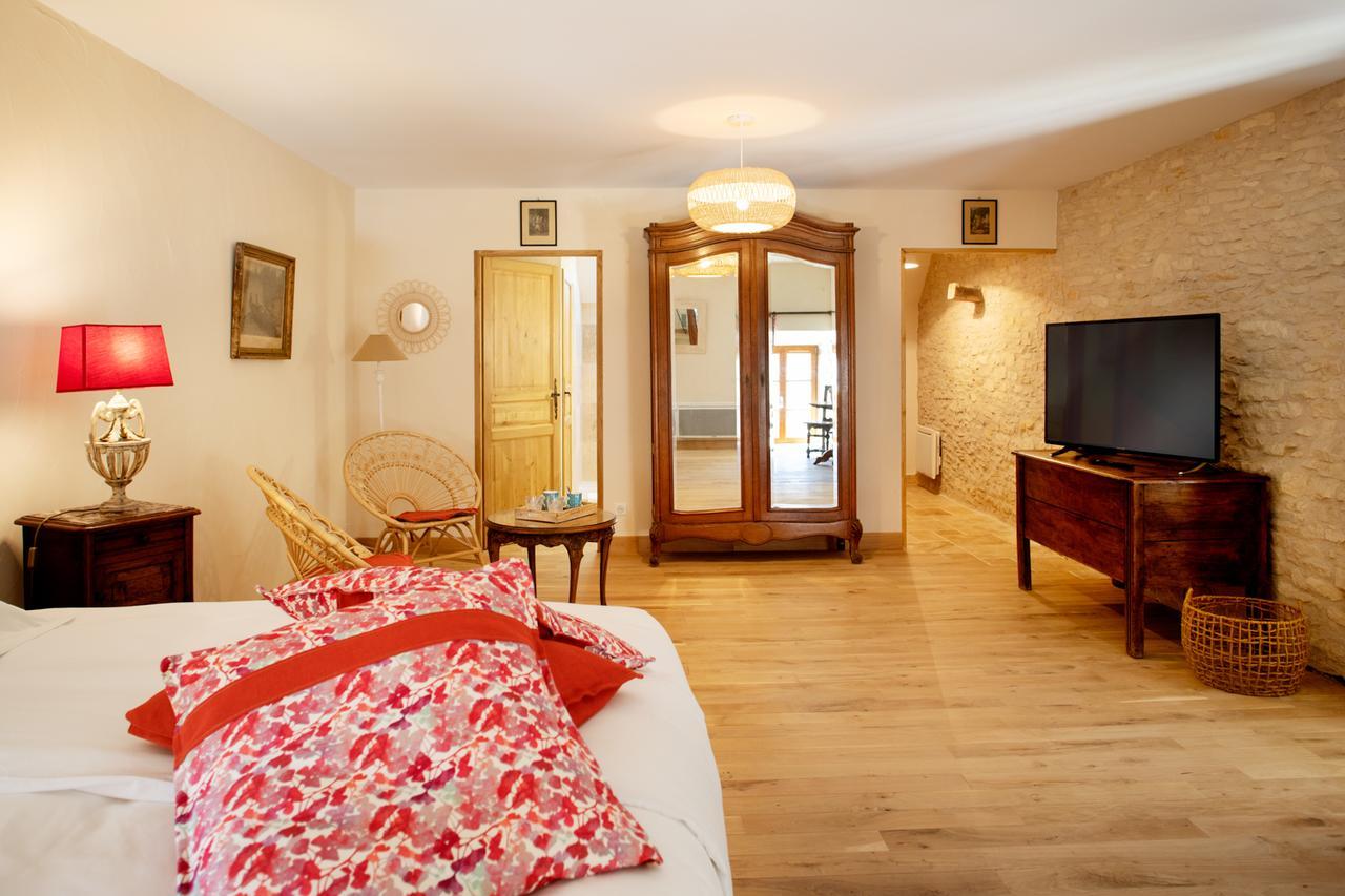 L'Hote Antique - Maison D'Hote- 4 Suites Avec Cuisine Pichanges Exterior foto